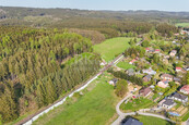 Dovoluji si Vám nabídnout stavební pozemek 1375 m2 v obci Valy u Mariánských Lázní., cena 1790000 CZK / objekt, nabízí 