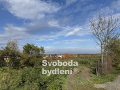 Doporučujeme pronájem souhrnu pozemků o celkové výměře 20.330m2 v obytné zástavbě obce Holubice - k. ú. Kozinec, cena cena v RK, nabízí